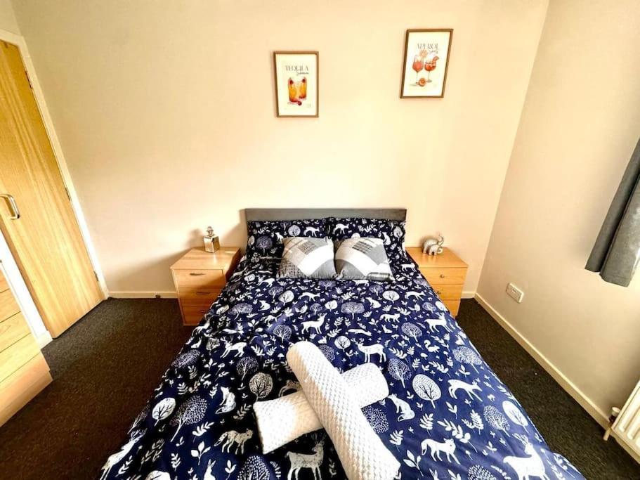 Three Bedroom House Edinburgh Bagian luar foto